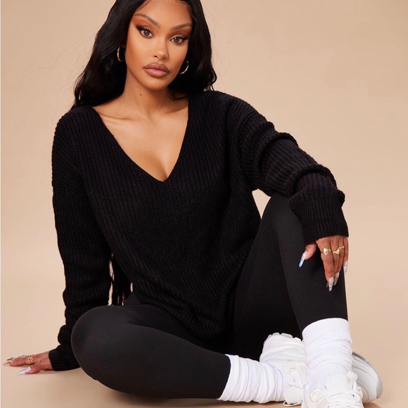 Beautiful Fashion Nova sweater - Picture 4 of 7